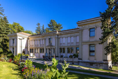 Vue extérieure du Musée muséum départemental. - Agrandir l'image, fenêtre modale