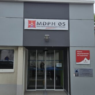 Façade de la Maison départementale de l'autonomie (MDA)