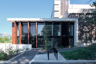 La façade du nouveau bâtiment des Archives départementales - Agrandir l'image 2 sur 9, fenêtre modale