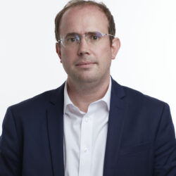 Portrait de Rémi ROUX