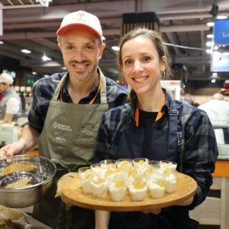 deux exposants au salon de l'agriculture